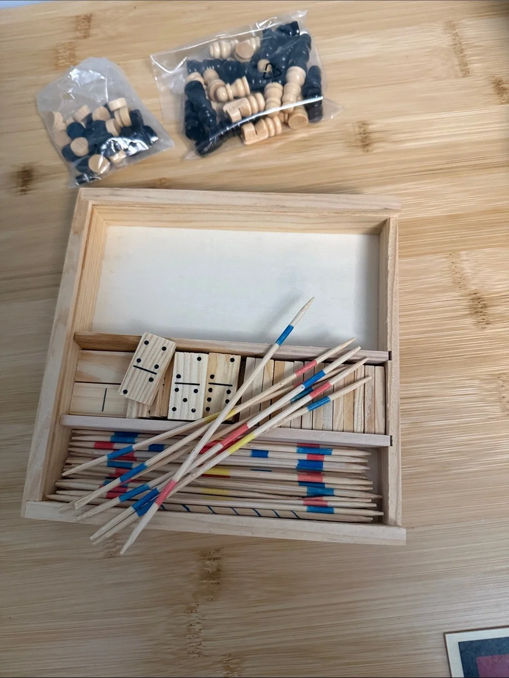 4 Bons Jeux by Marc Vidal Retro Games Checkers, Chess, Dominoes & Pick up Sticks